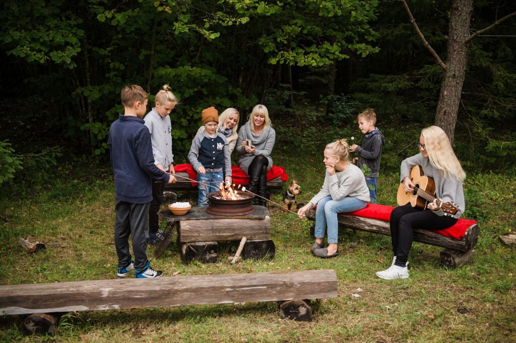 paikese-puhkemaja-vahukommide-grill