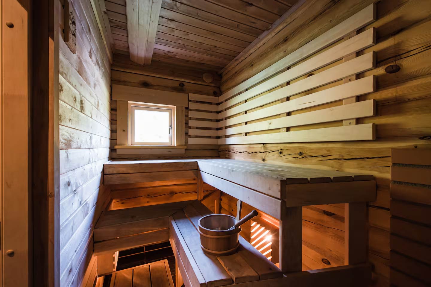 paikese-puhkemaja-saaremaal-saun